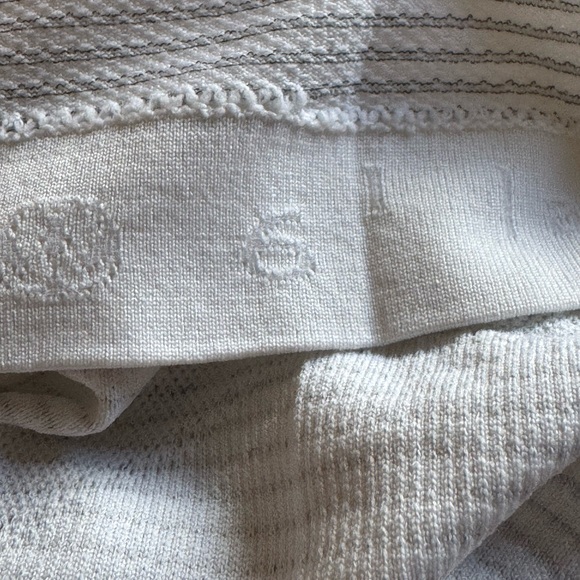 3 LULULEMON workout shirts! Packaged deal, 2 short sleeve, 1 long sleeve. - Picture 4 of 13